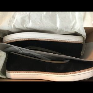 UGG W KAMMI BLACK SUEDE